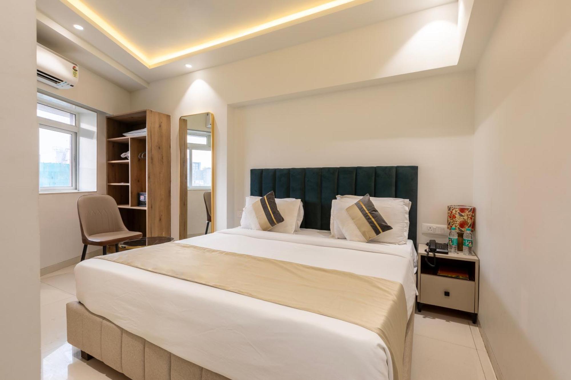 The Orion Premium Suites Mumbai  Buitenkant foto