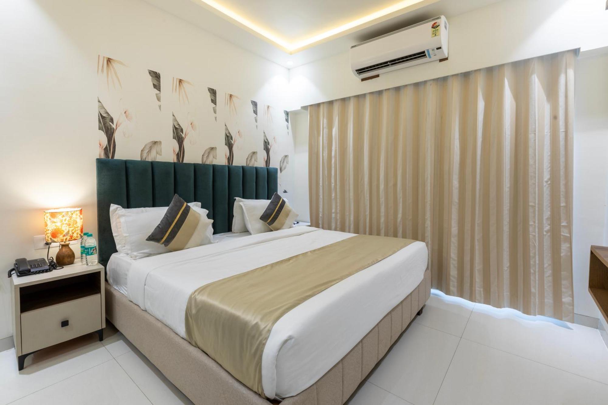 The Orion Premium Suites Mumbai  Buitenkant foto