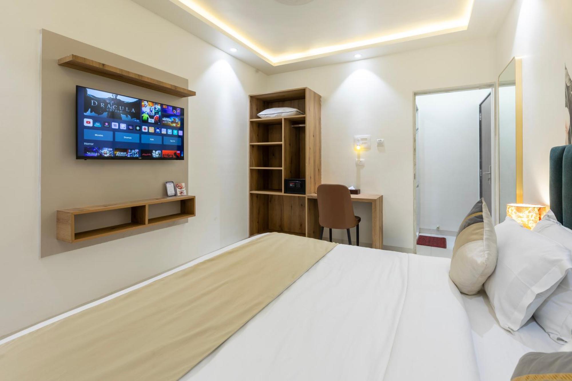 The Orion Premium Suites Mumbai  Buitenkant foto