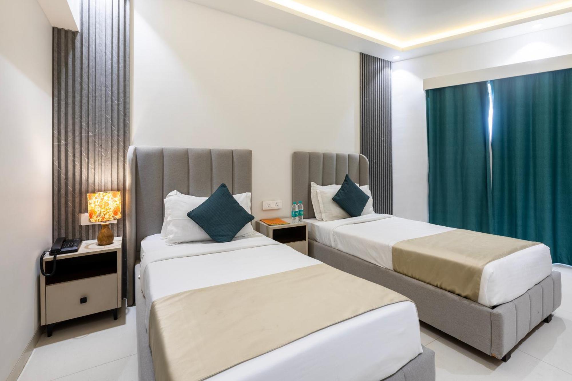 The Orion Premium Suites Mumbai  Buitenkant foto