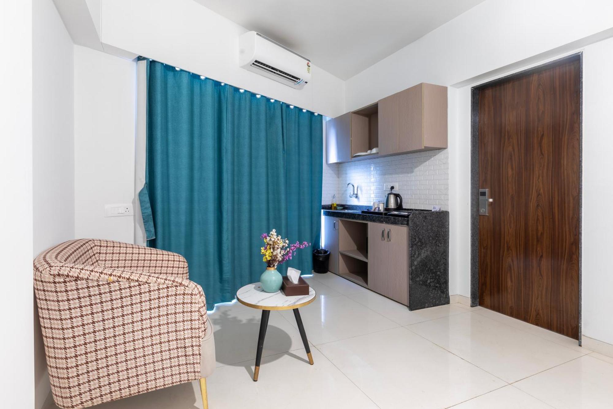 The Orion Premium Suites Mumbai  Buitenkant foto