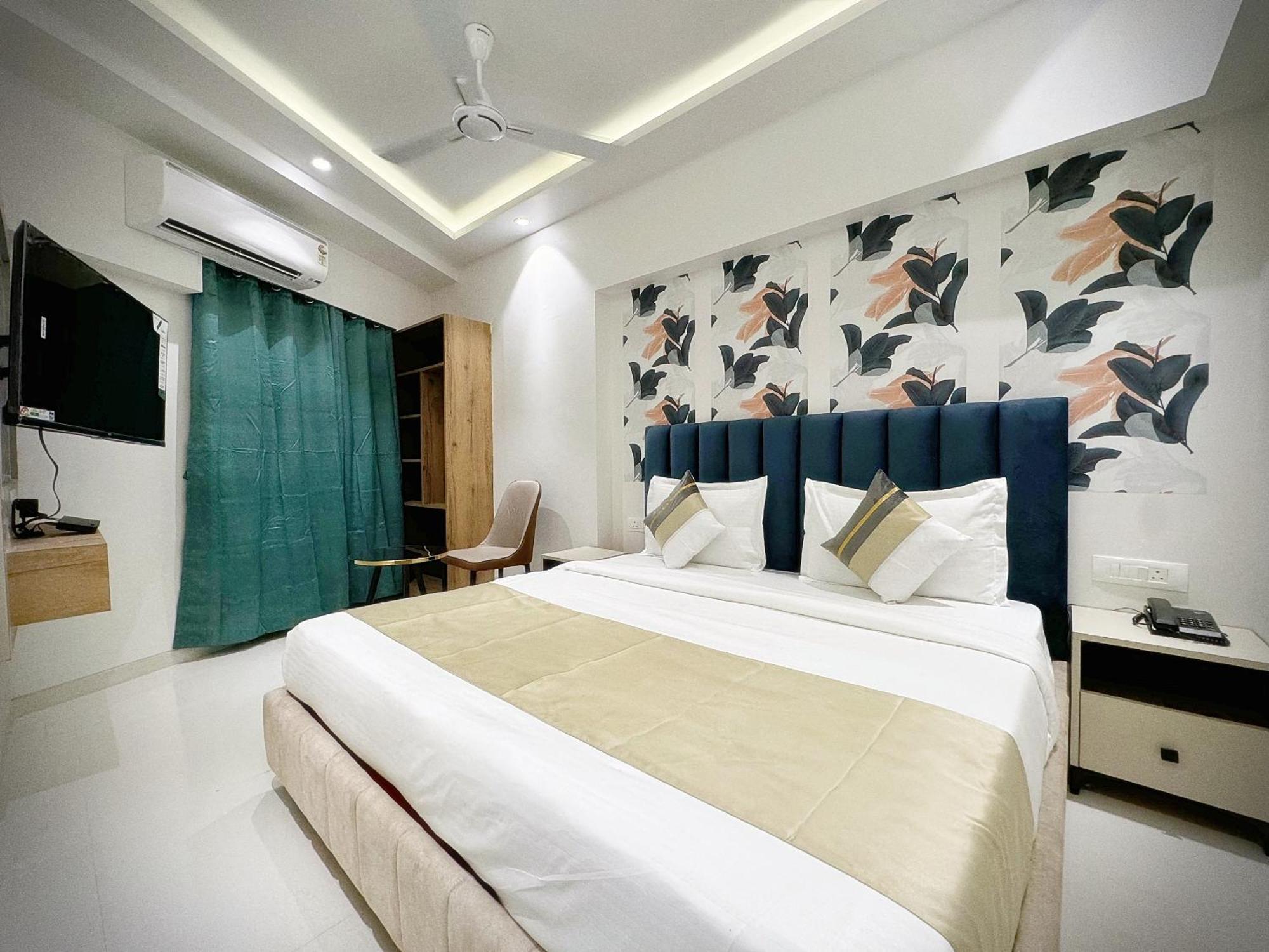 The Orion Premium Suites Mumbai  Buitenkant foto