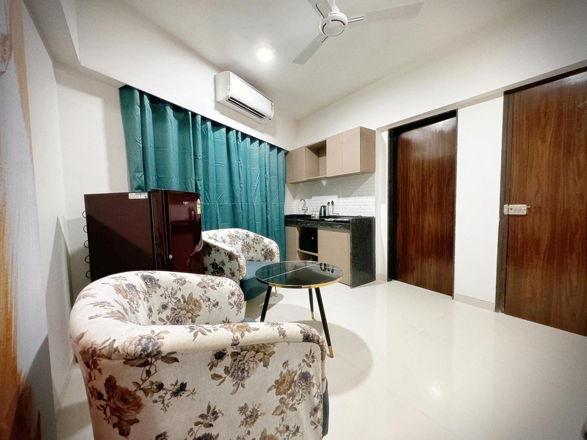 The Orion Premium Suites Mumbai  Buitenkant foto