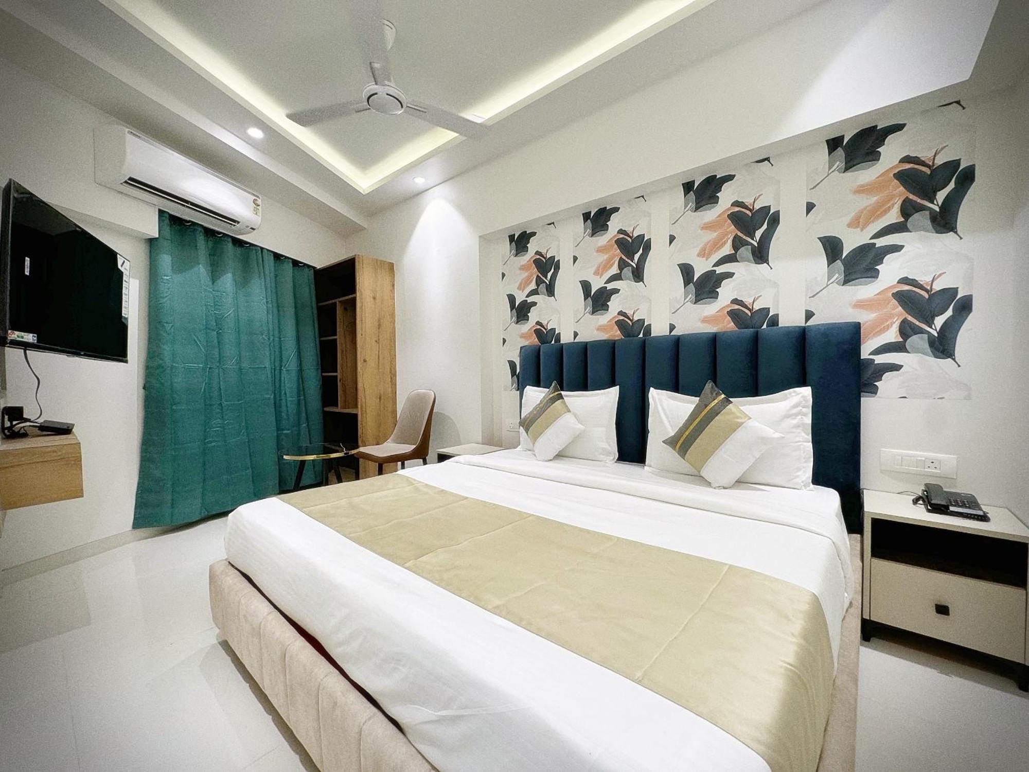 The Orion Premium Suites Mumbai  Buitenkant foto