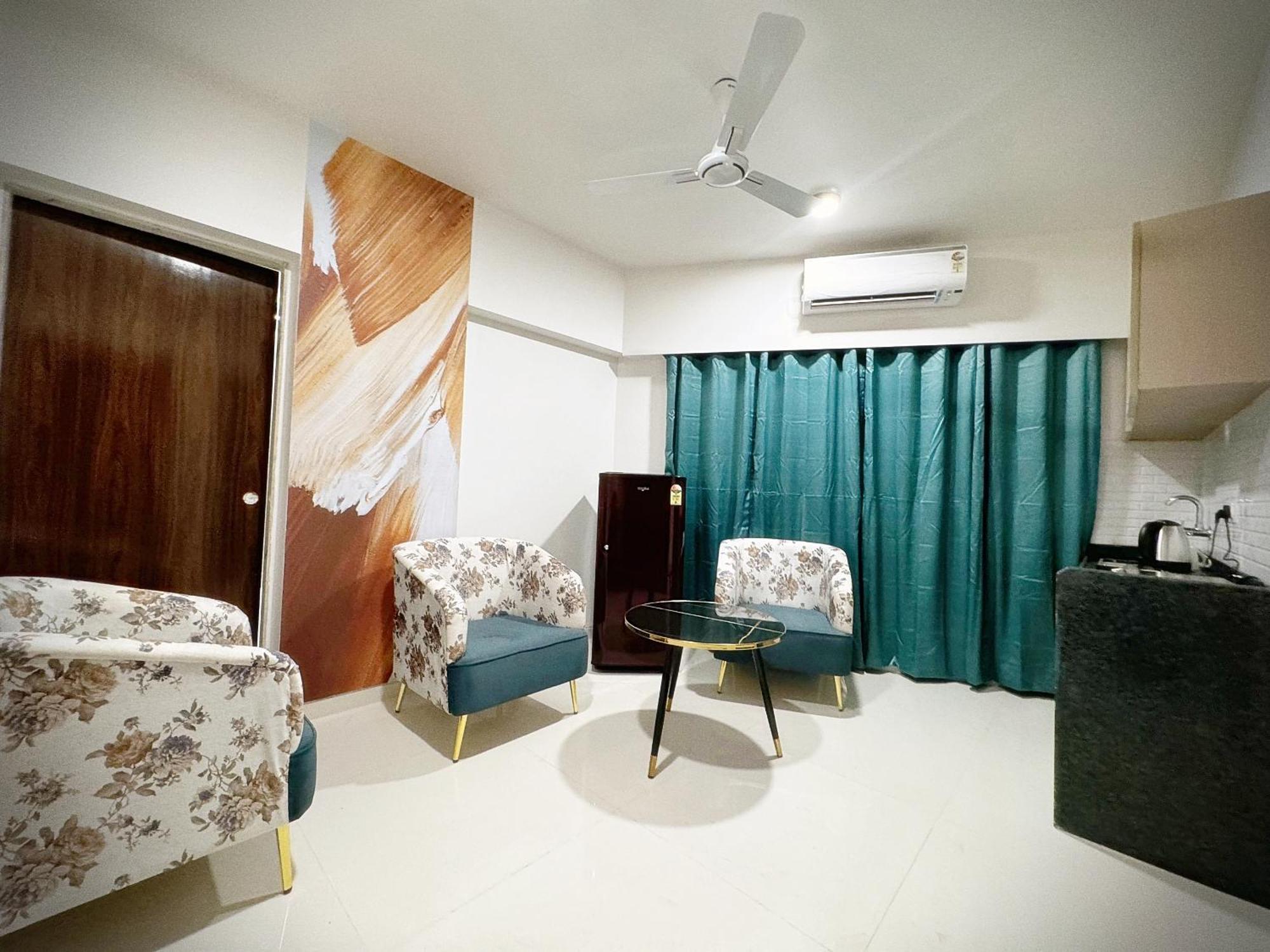 The Orion Premium Suites Mumbai  Buitenkant foto